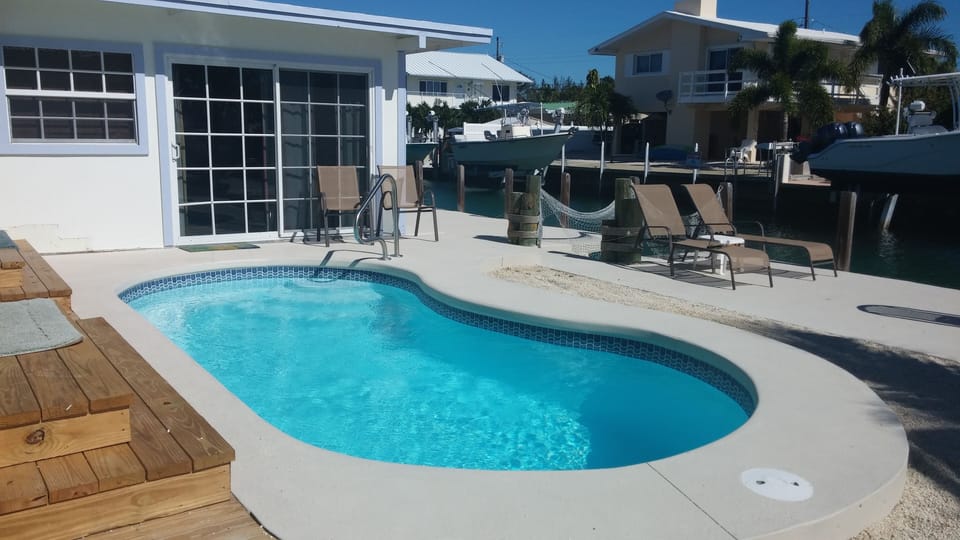 Nice pool to keep you cool in the summer and heated for use in the winter