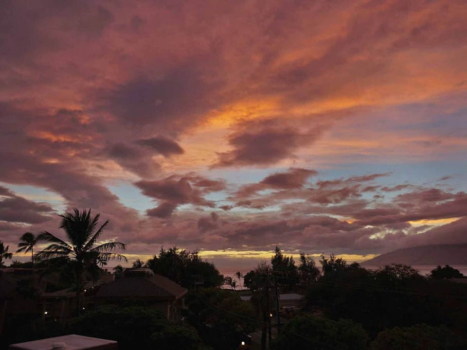 Another incredible sunset from our lanai!