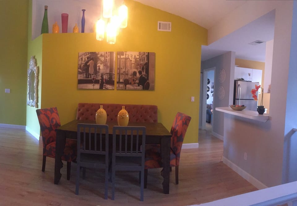 Dinning room open face concept off kitchen