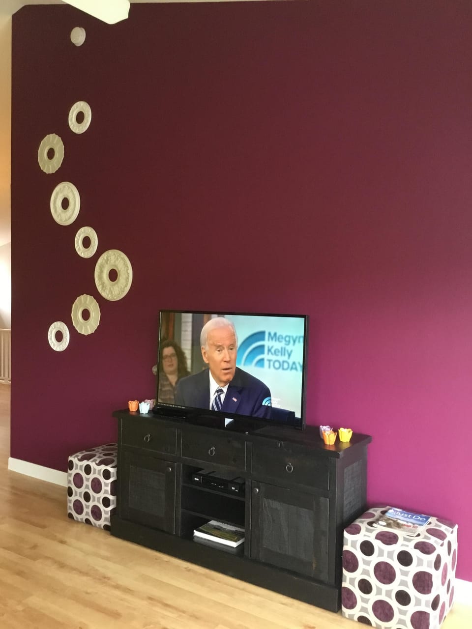 Family room with 50 in flatscreen with DVD, cable, Roku