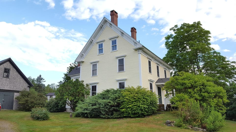 Seal Cove Farmhouse, a waterfront property next to Acadia National Park