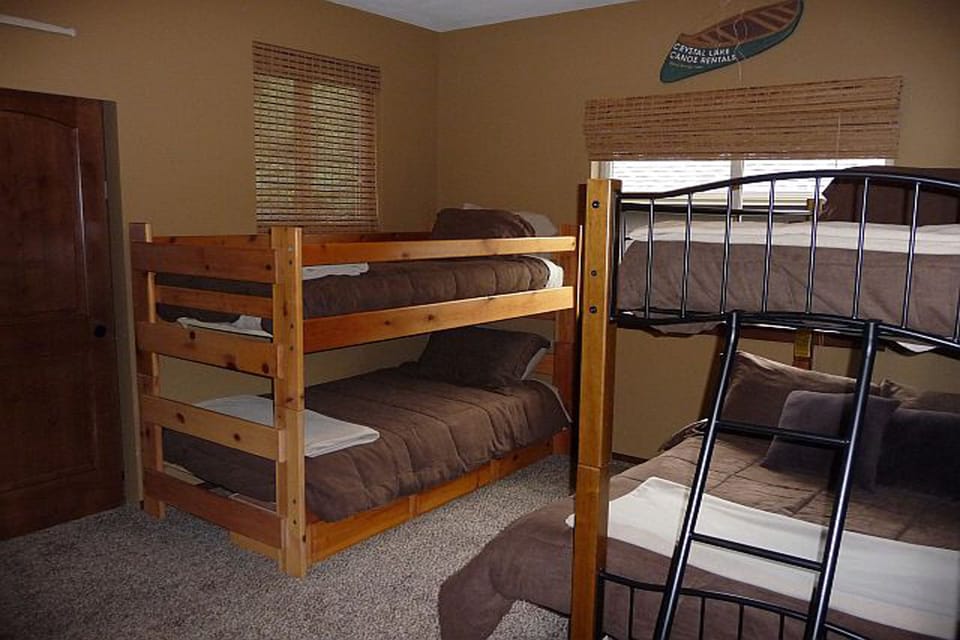 Bunk room