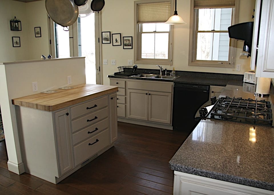 Perfect kitchen design for the gourmet in the family complete with a gas stove