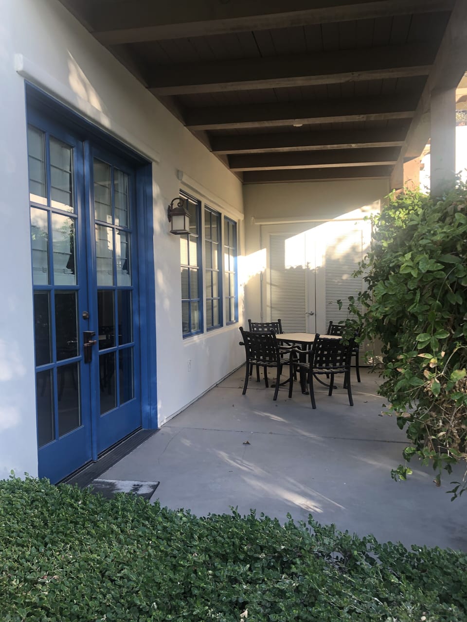 Outdoor dining