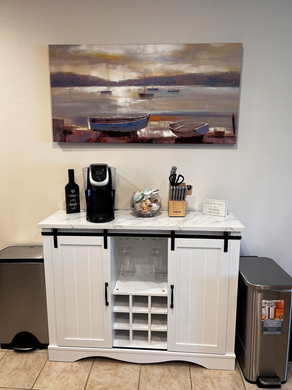 Kitchen wine bar