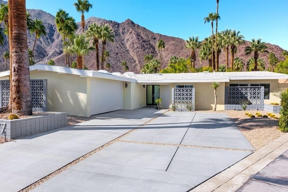 Midcentury ranch home in historic Vista Las Palmas