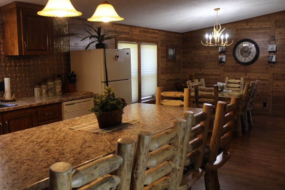 Kitchen/ Dining room seating.