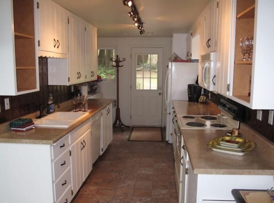 The Chalet Kitchen