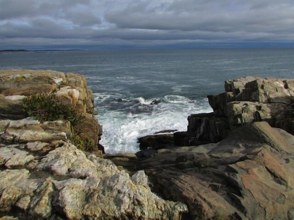 Dramatic view at the 'Giant Steps' on Bailey Island, 10 minutes away.