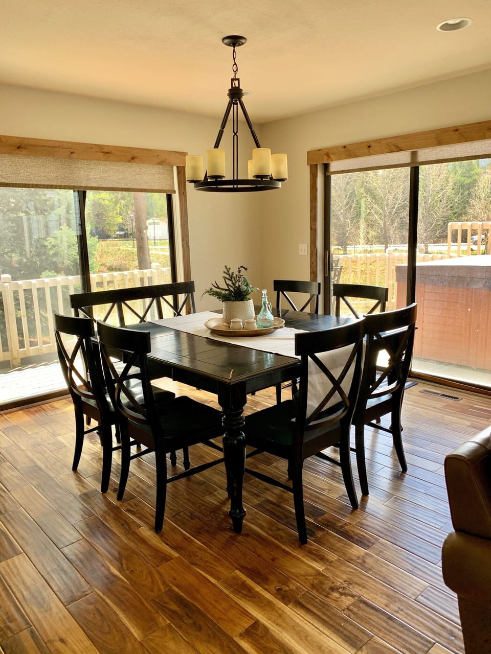 Plenty of seating with views...enjoy meals at home with your friends and family!