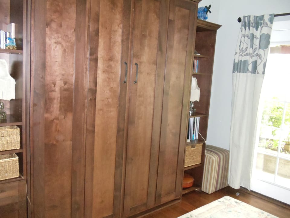 Murphy bed in second sleeping room