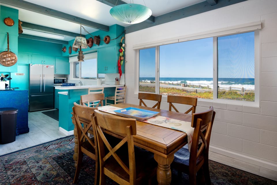 dining room and breakfast bar