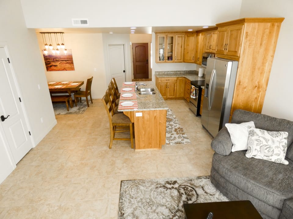 Kitchen | Dining Area