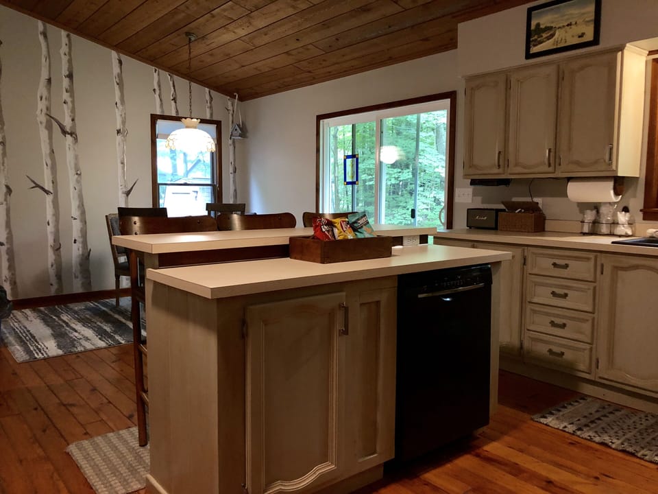 kitchen~dining area~