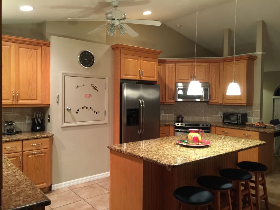 Fully equipped kitchen designed for all your needs and desires. 