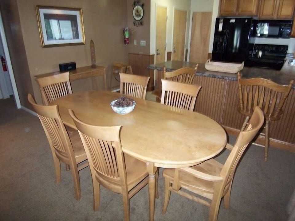 Dining Room and Kitchen