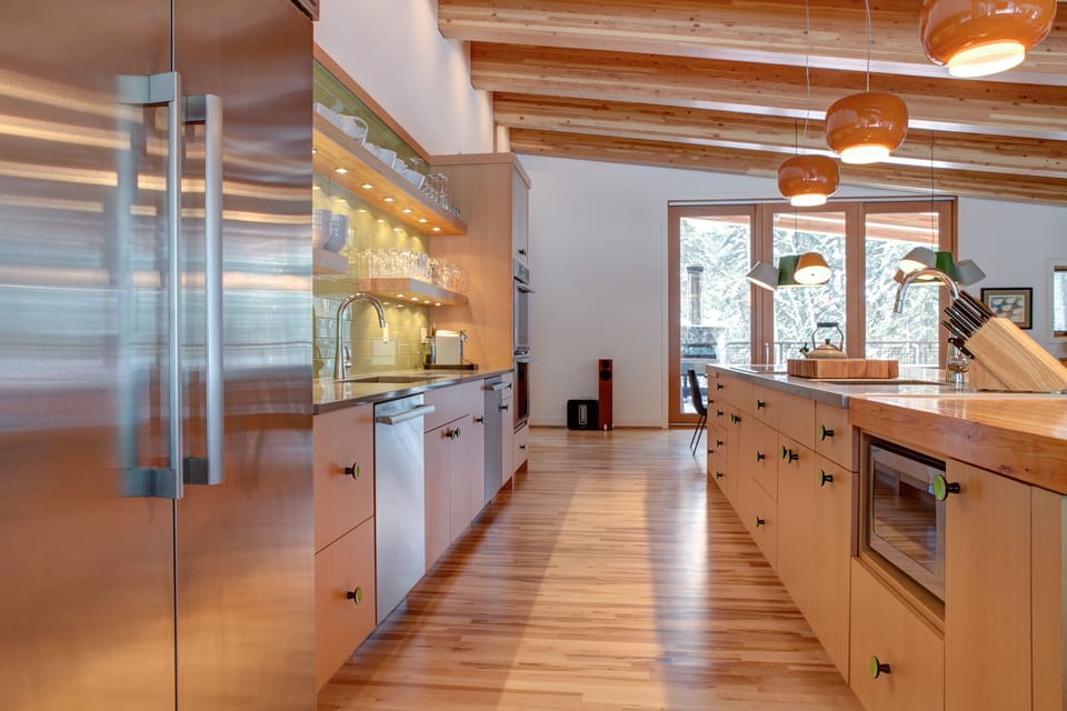 Kitchen - looking towards dining area