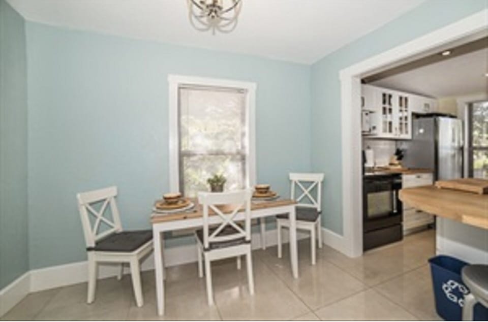 Dining Room Seating