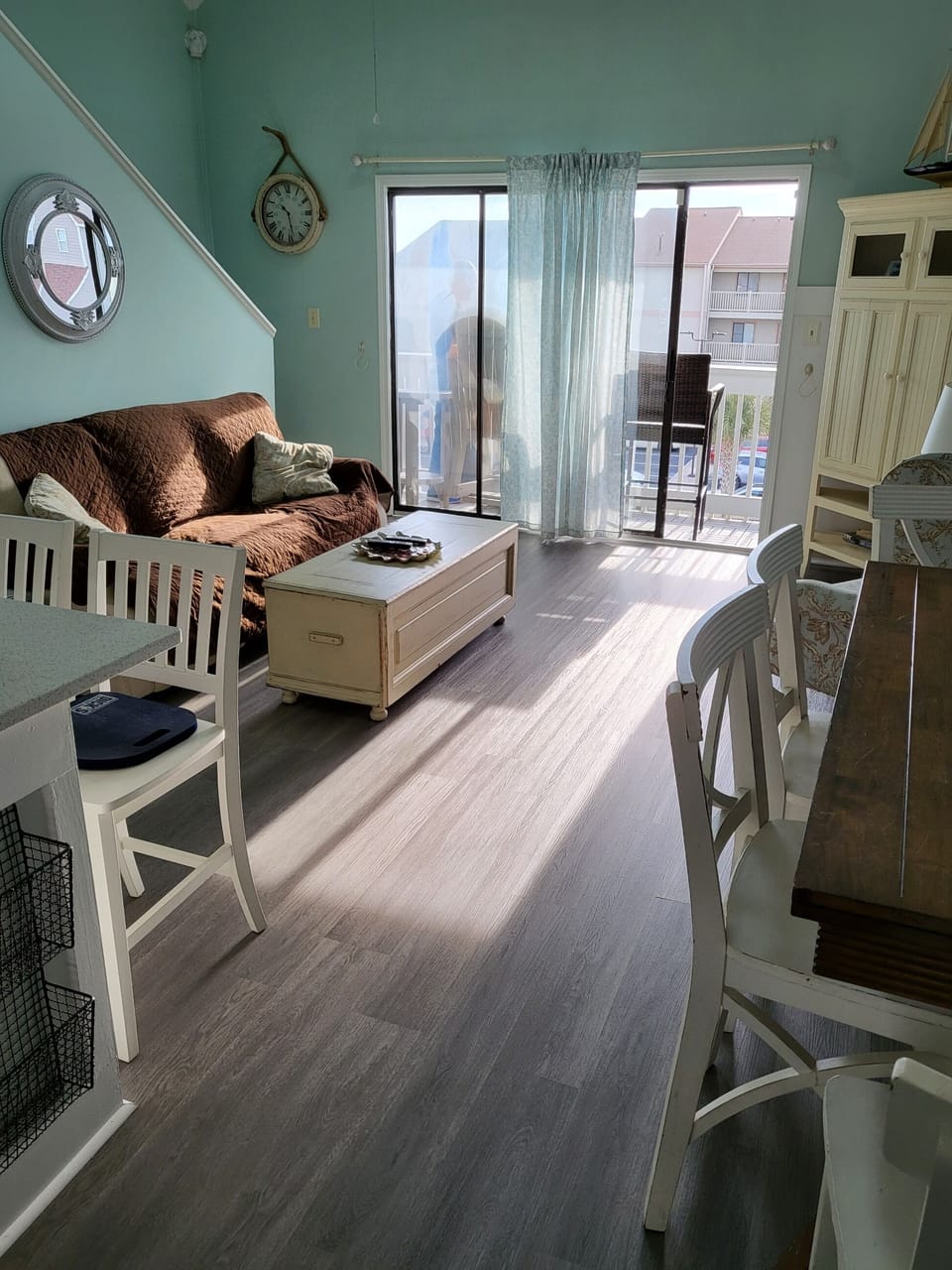 Dining area into living room area