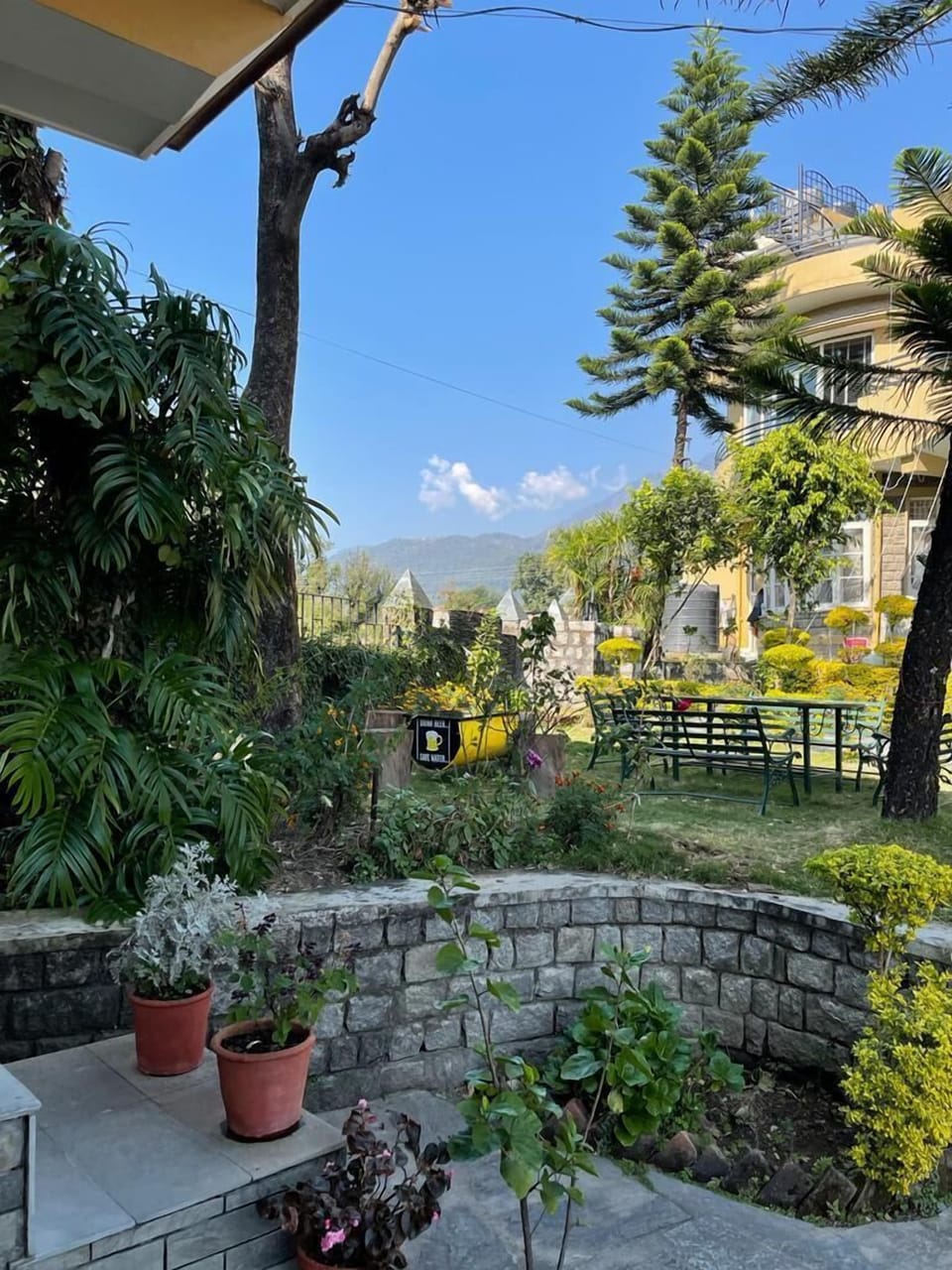 Outdoor dining
