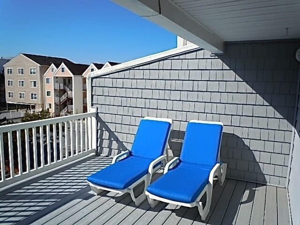 small private deck off bedroom