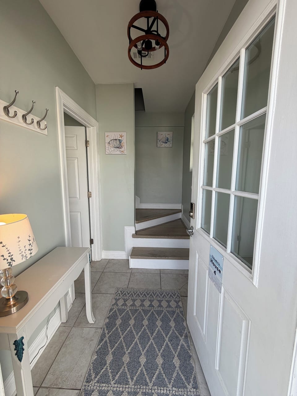 Ground  floor entrance