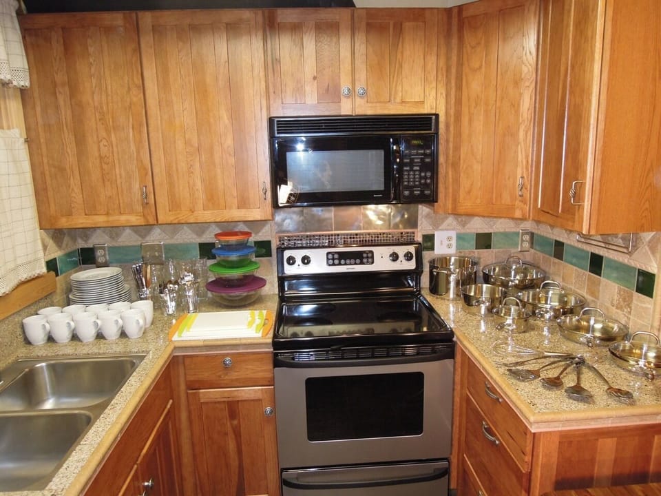Kitchen - fully equipped