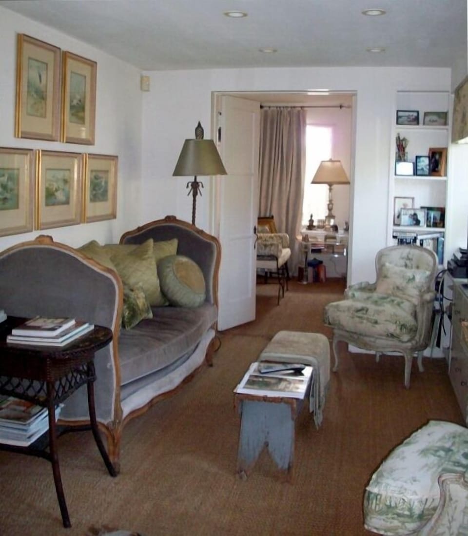 Televison Reading Room w/ Flat Screen- Master Bed # 1 beyond