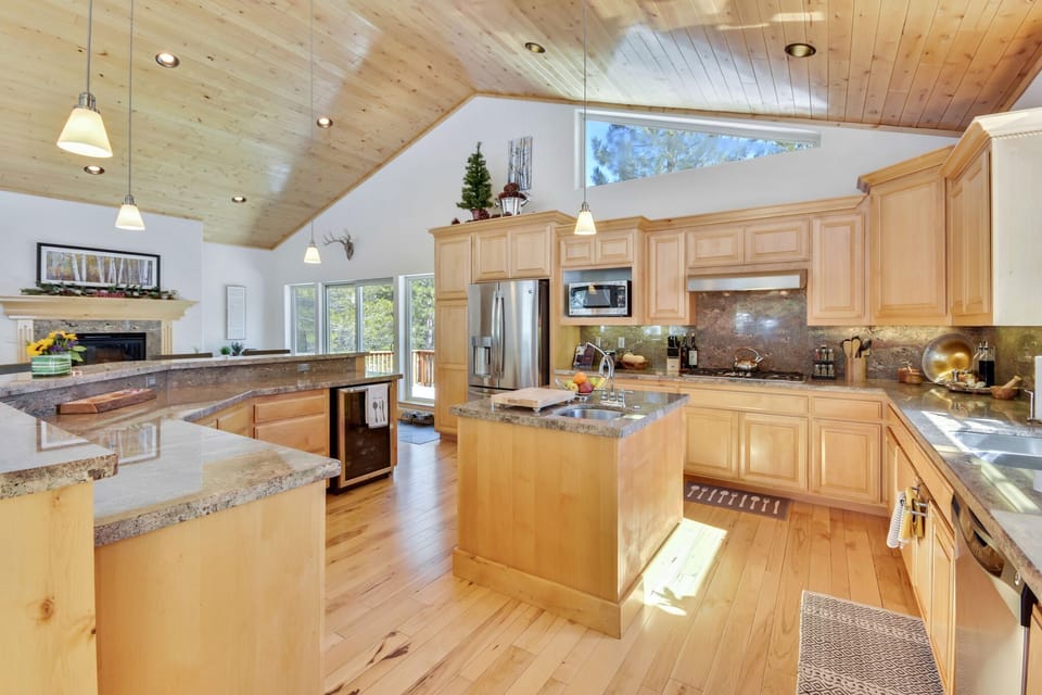 Huge open kitchen with bar
