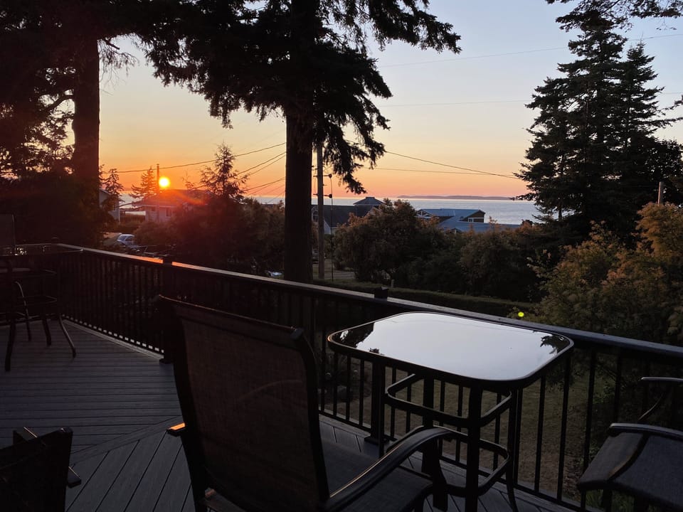 Breathtaking sunset views from the expansive deck