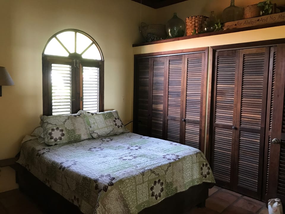 Both bedrooms are queen size