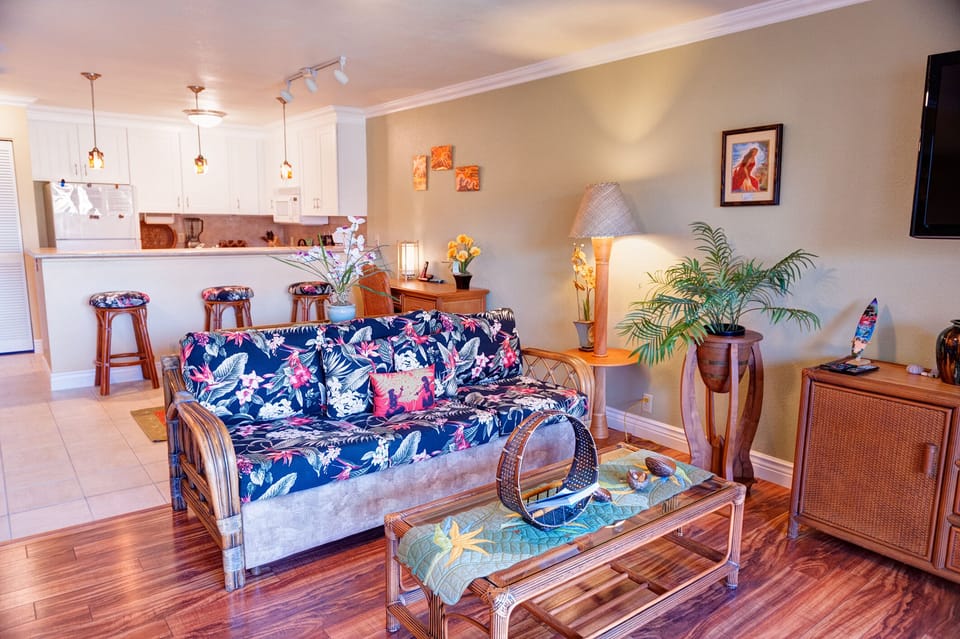 New Hawaiian Curly Koa floor, bar stools, desk, and sofa cushions.