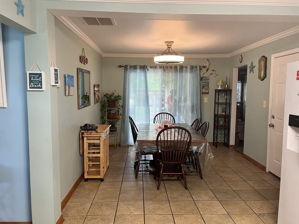 Dinning table