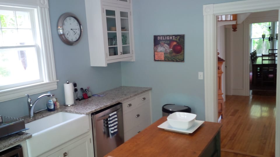 Modern kitchen