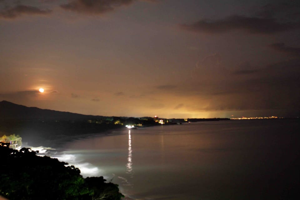 YOUR NIGHT VIEWS TO THE EAST