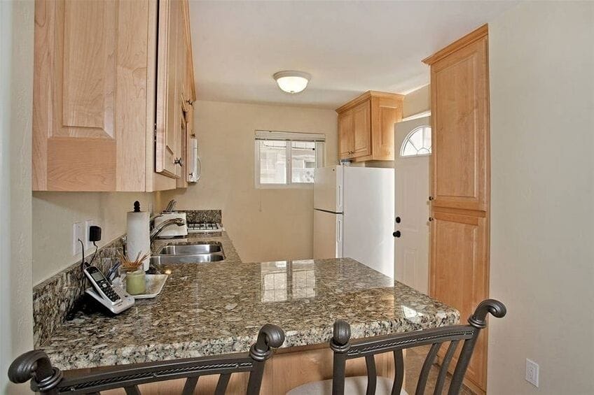 Kitchen of studio unit