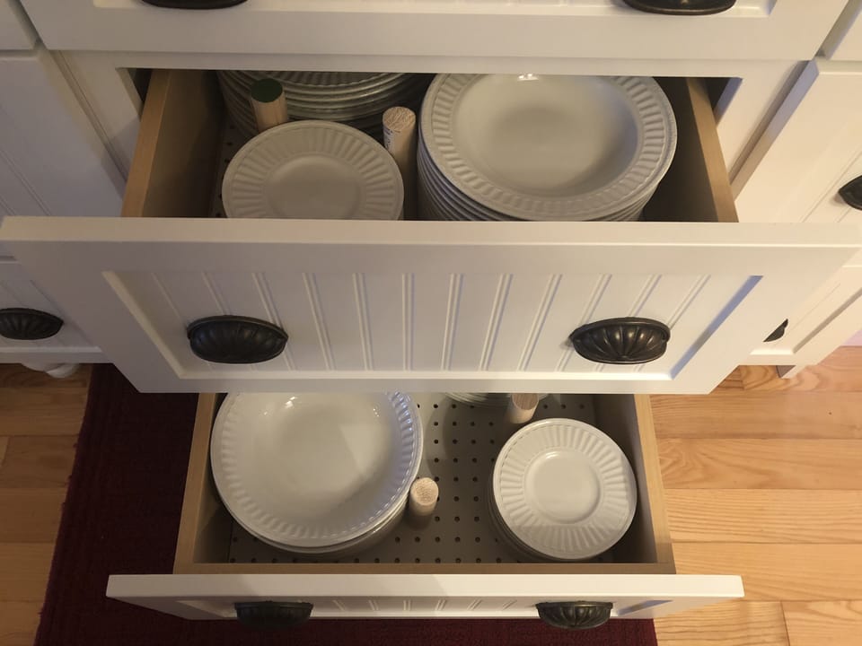 Plenty of dishes, kitchen fully stocked with pans, Keurig, dishwasher, 2 ovens.