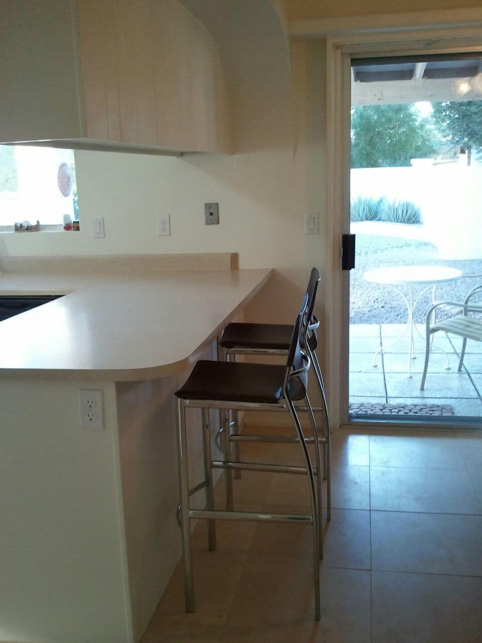 Kitchen bar