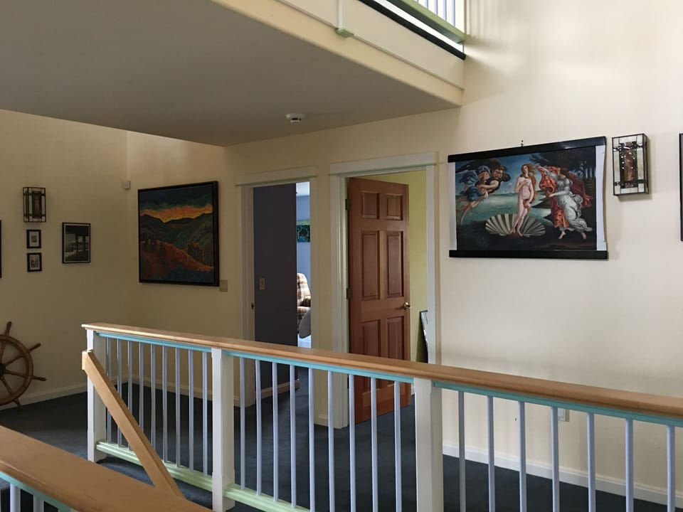 2nd floor landing