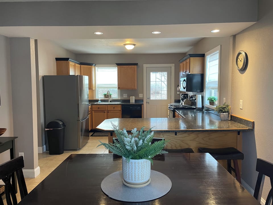 Dining room into Kitchen