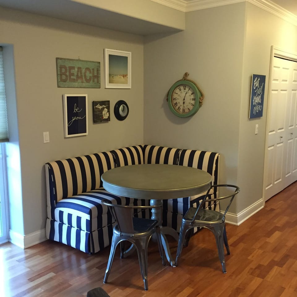 Breakfast nook- perfect for enjoying a coffee or playing some cards