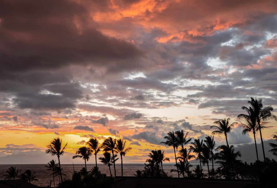 Another gorgeous South Maui sunset, as seen from Ekahi Village.