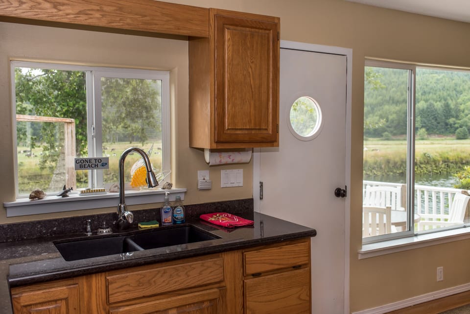 Kitchen again