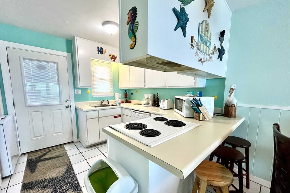 Fully equipped kitchen