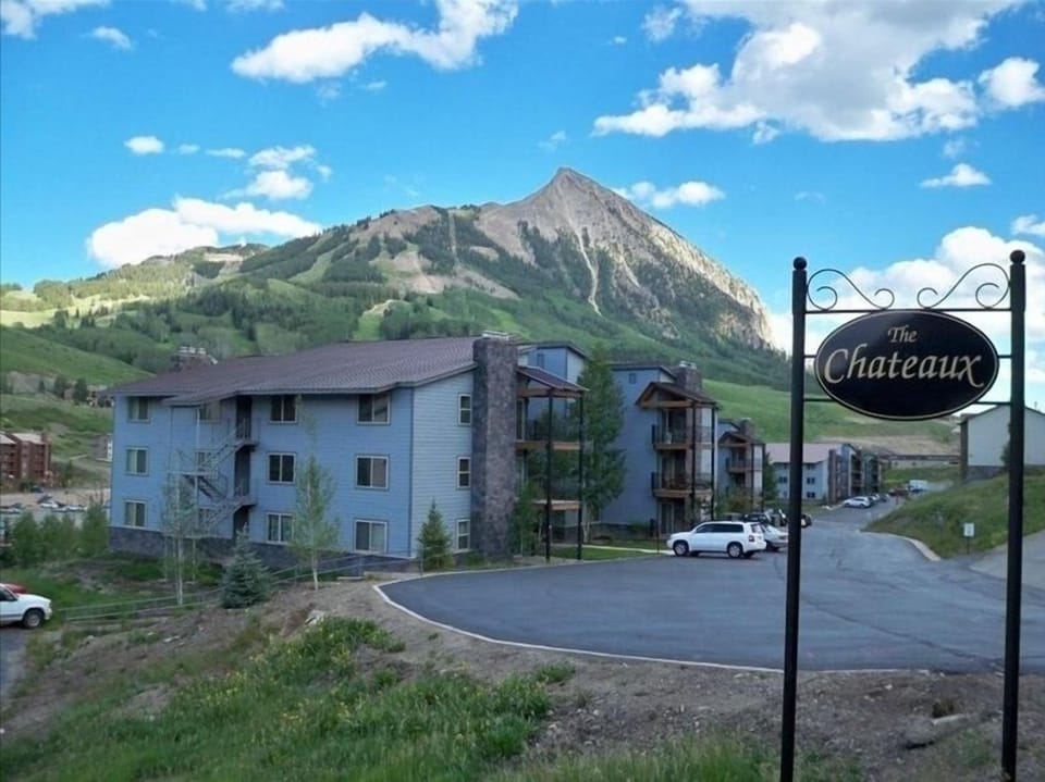 The Chateaux has had a total exterior renovation and are in a great location!!