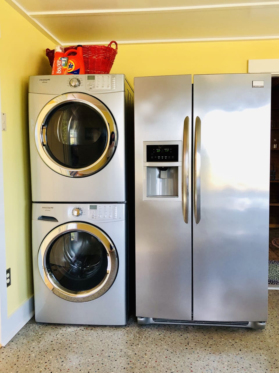 Stackable washer & dryer and refrigerator!