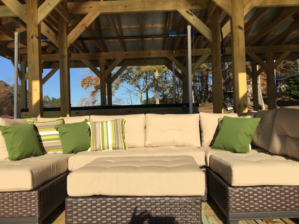 "Living room" on the dock