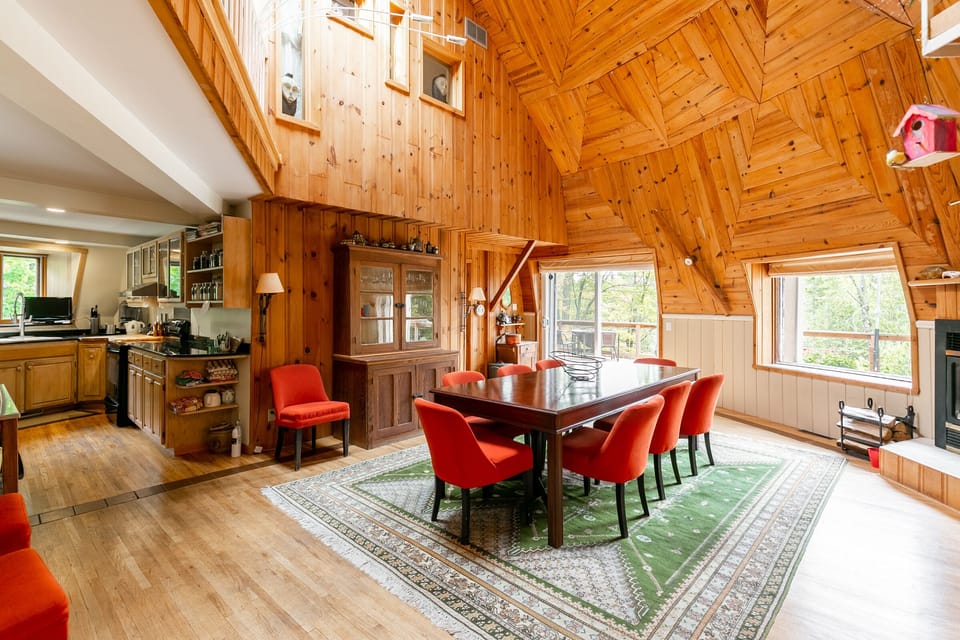The joys of a high ceiling:)