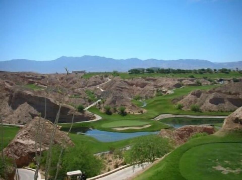 Beautifully landscaped greens minutes away!
