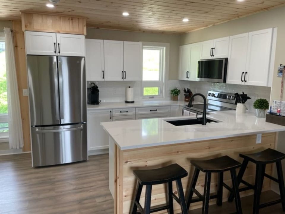 Lots of counter space to prep and prepare meals